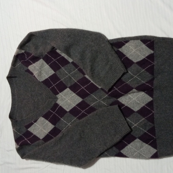 Beautiful women's sweater - Picture 7 of 7